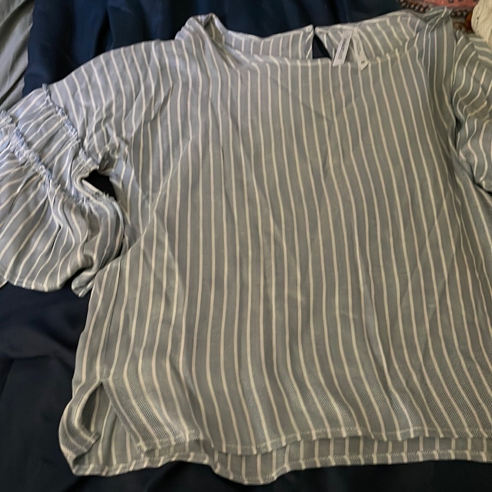 Liverpool stripe top with great sleeve detail